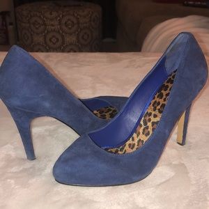Aldos Blue suede high heels, size 7
